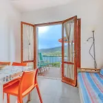 Terrazza Sulla Baia 아파트 *